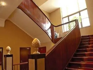 Atrium Hotel